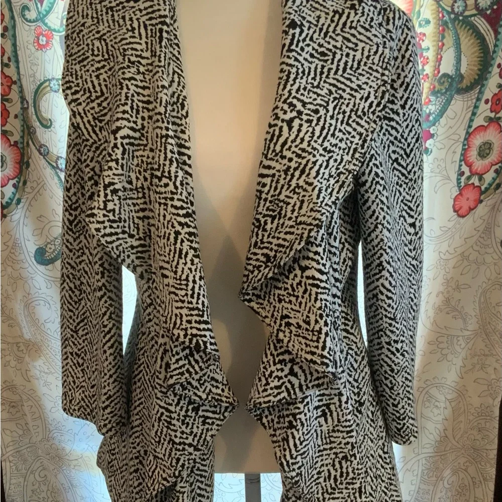 NWOT Calvin Klein Black and White Textured Jacquard Cardigan Blazer Size 4